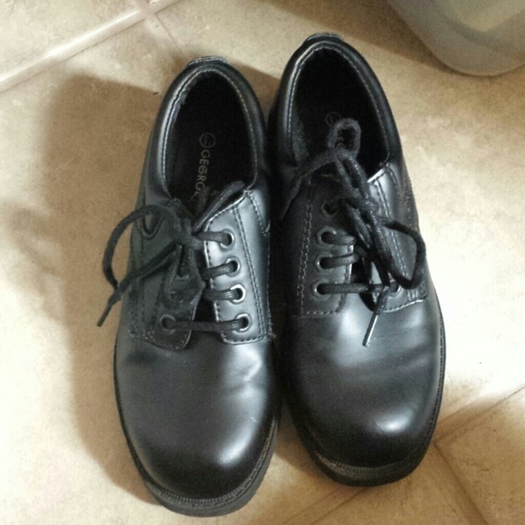 Boys shoes