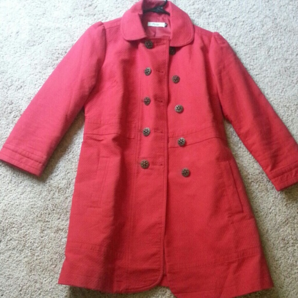 Sold in bundle! red coat with cap sleeve detail