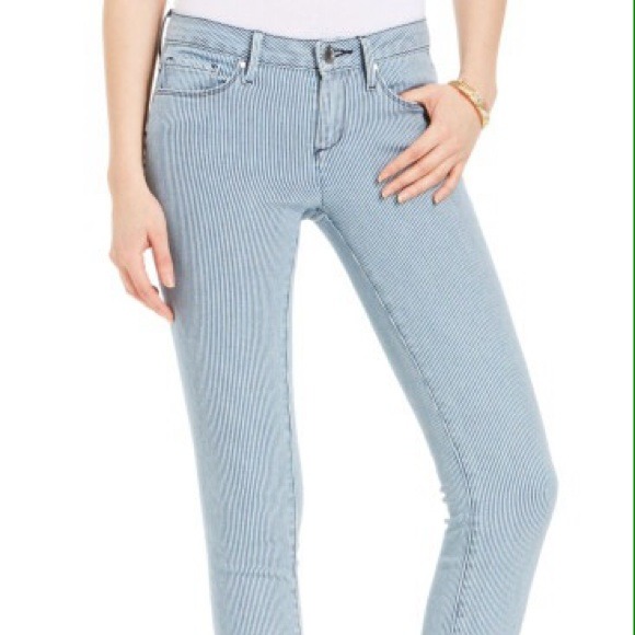 "Wear it how you love and live in it." Rachel Blue Denim Skinny Jeans - Picture 3 of 4