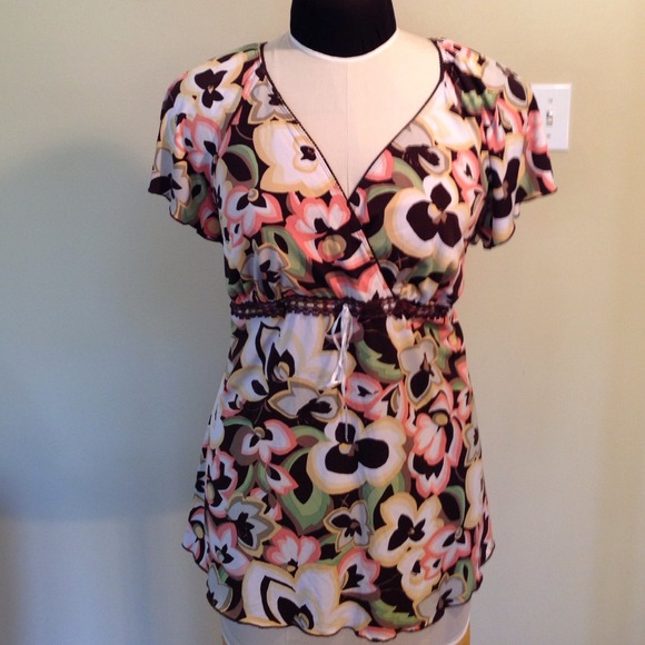 Floral wrap v-neck empire waist in browns top