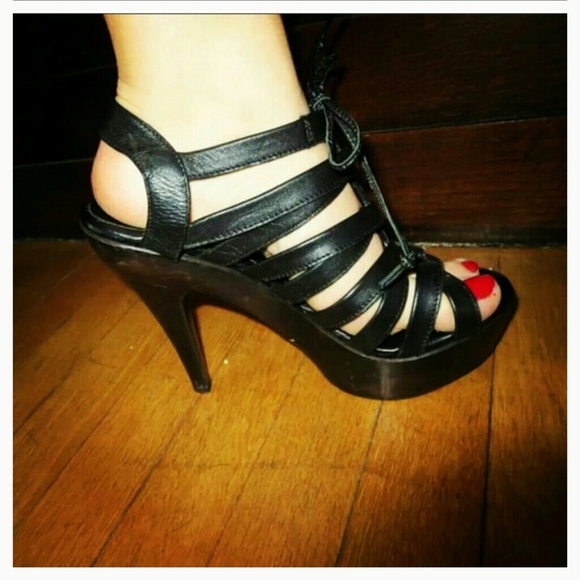 Steve Madden heels - Picture 2 of 4