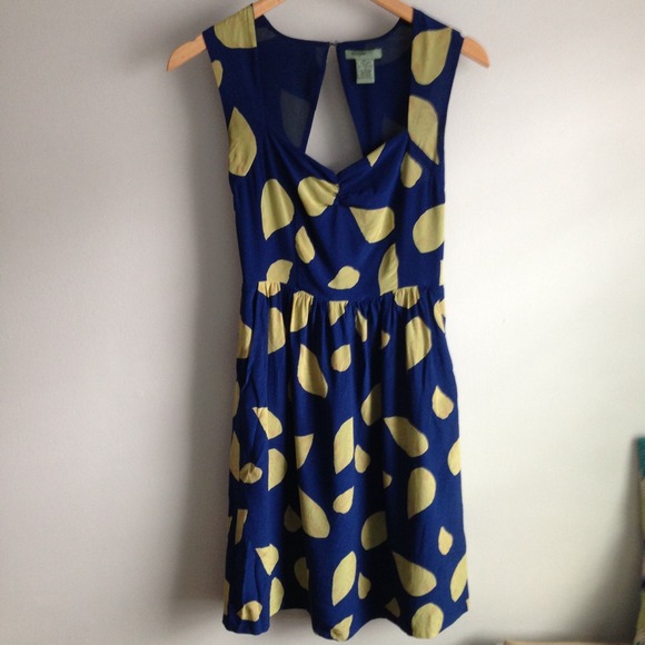 Lightweight blue dress with yellow leaf print