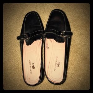 Anne Klein iflex black shoes