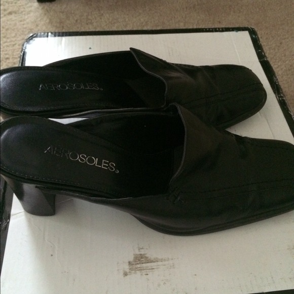 Black areosoles mules