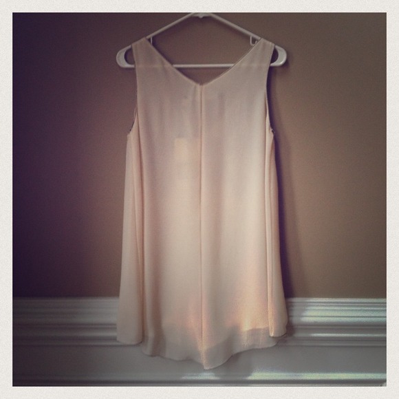 SOLD Flowy black & cream hi-low top - Picture 2 of 4