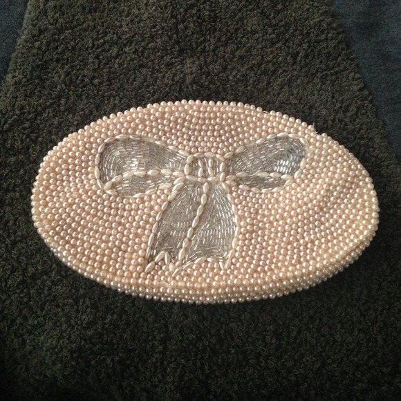 Vintage faux pearl, beaded small purse with a bow