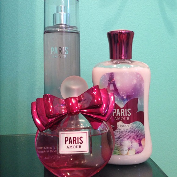 Paris Amour collection