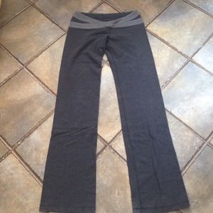 Lululemon yoga pants 8