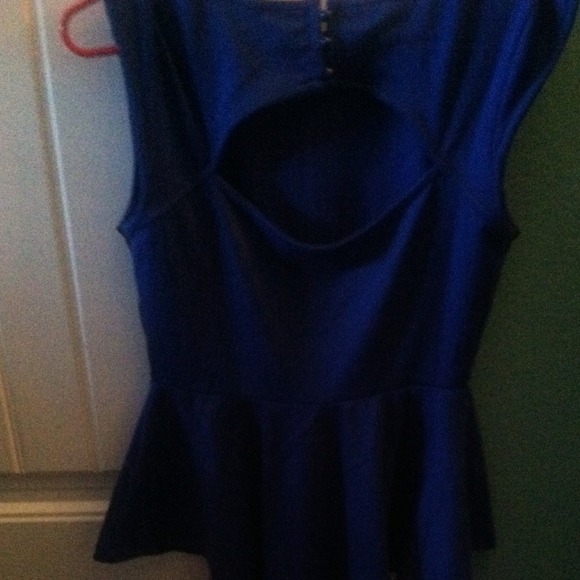 Peplum - Picture 3 of 3