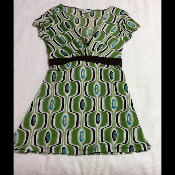 Green print top