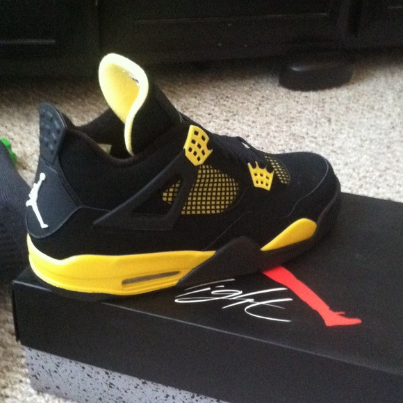 Retro 4s 222pp - Picture 2 of 3