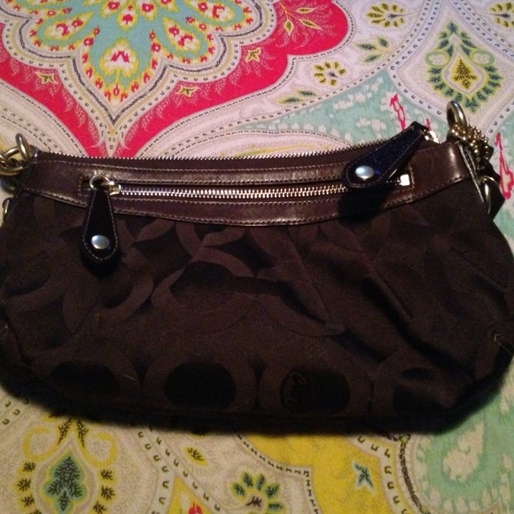 REDUCED😬 Authentic small brown coach bag. - Picture 4 of 4