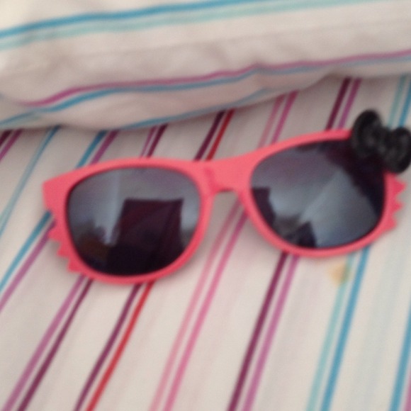 Hello kitty glasses