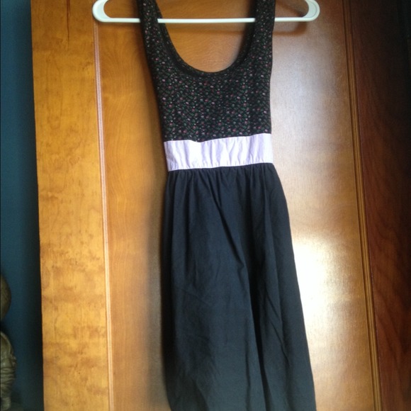 Kimchi blue small dress.