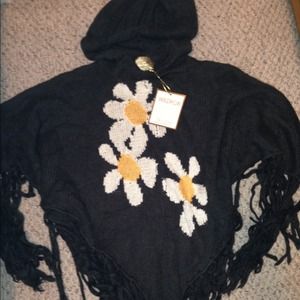 Wildfox Couture Janis Daisies Woodstock Poncho