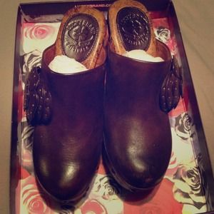 Cute brown clogs