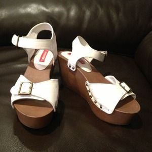 UnionBay platform sandals