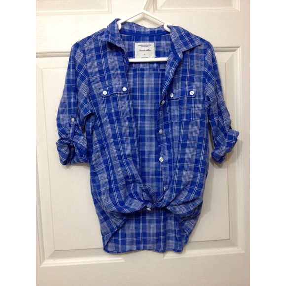 Blue Plaid Quarter Sleeve Button Up