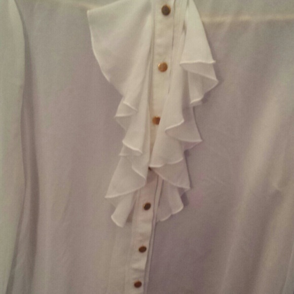 Button up ruffles blouse - Picture 1 of 3