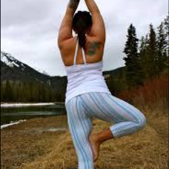 Lululemon candy stripe wunder under pants 8 - Picture 3 of 5