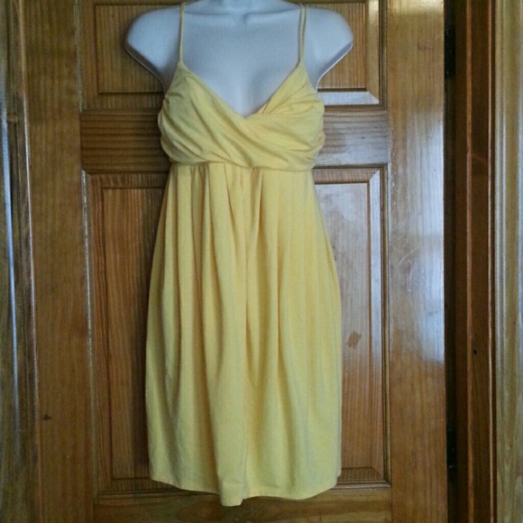 yellow dress