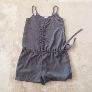 Adorable army green romper (lush brand)