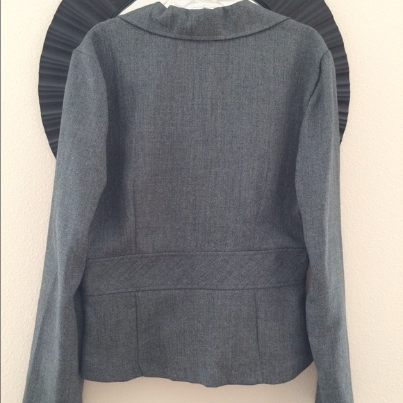 Gray fitted blazer Size 10 - Picture 3 of 4