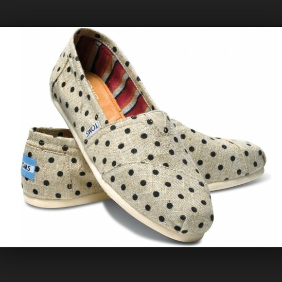 Black and tan polka dot Toms