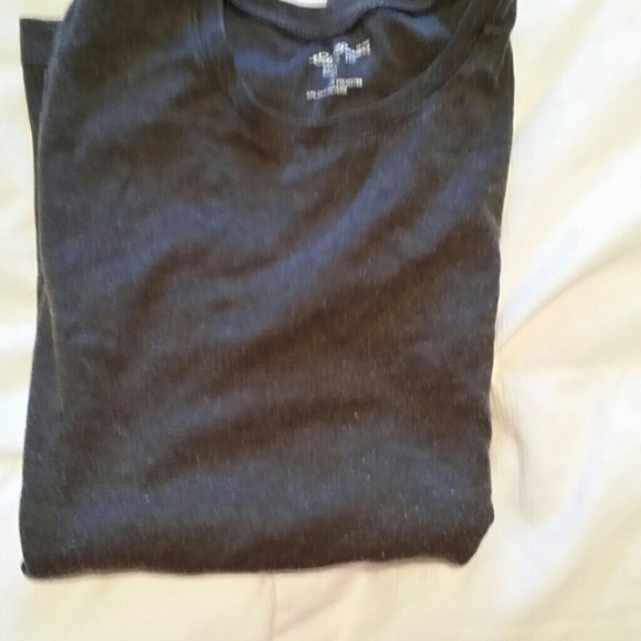 Grey long sleeve shirt
