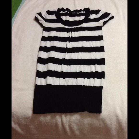 Black and white striped top