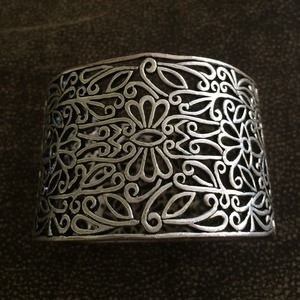 Beautiful ornate  bangle bracelet.Silver plated