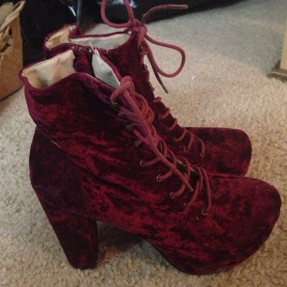 Ankle boots