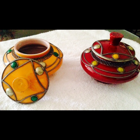2 EXQUISITE UNIQUE  HANDCRAFTED MOROCCAN VASE ;-) - Picture 1 of 1