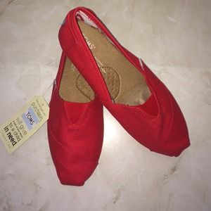 🎉Reduced🎉TOMS NEW w/tags