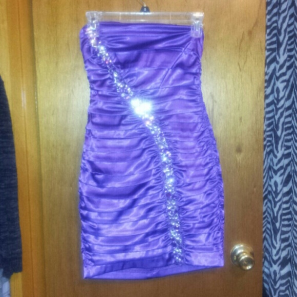 Purple dress - Picture 1 of 3