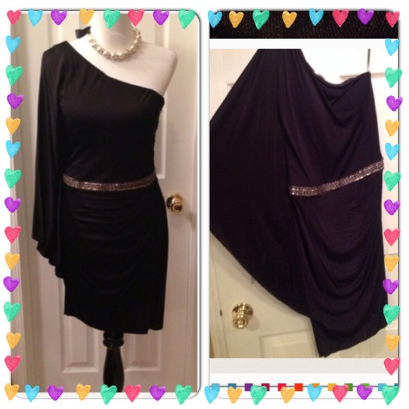 SOLD!!!🎉HOST PICK X3🎉Cache 1shoulder dress - Picture 3 of 4