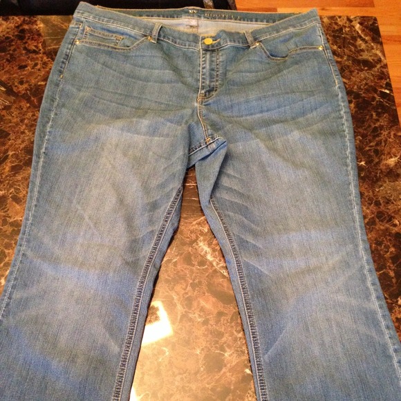 NY&Co jeans