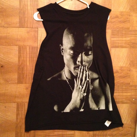 Tupac sleeveless tee