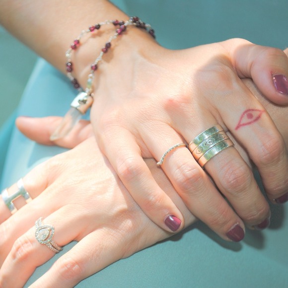 Evil eye stacking rings - Picture 2 of 3