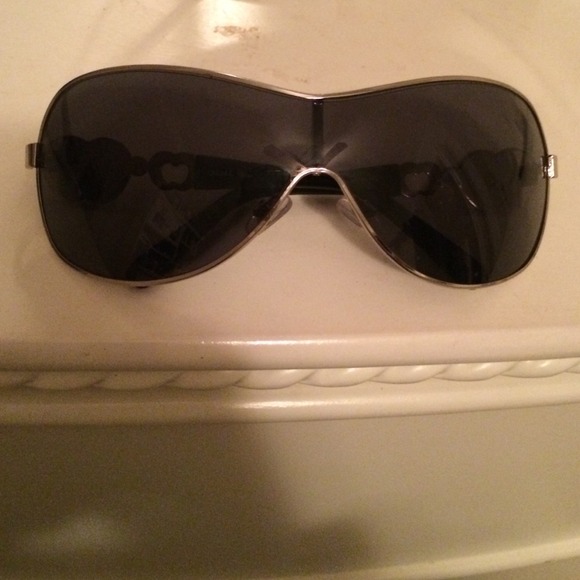 Black/Silver Apple Bottom Sunglasses
