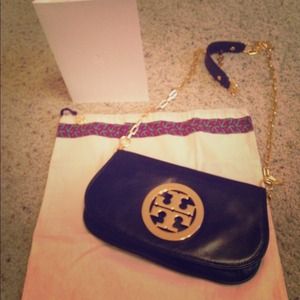 Tory Burch Logo Clutch