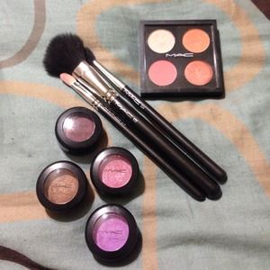 MAC Make Up