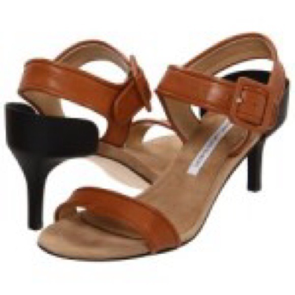 ***SOLD***Diane Von Furstenberg Sandals.