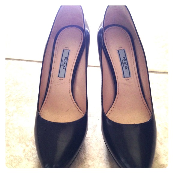 Black PRADA heels 6.5