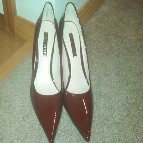 SOLD!!!!!Nine West Patent Dark Red Heels Size 6.5