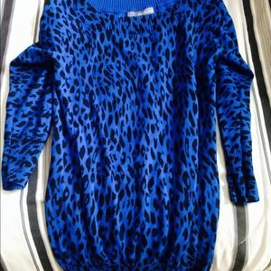 Forever 21 sweater 💙👓