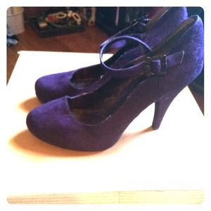 Purple heel