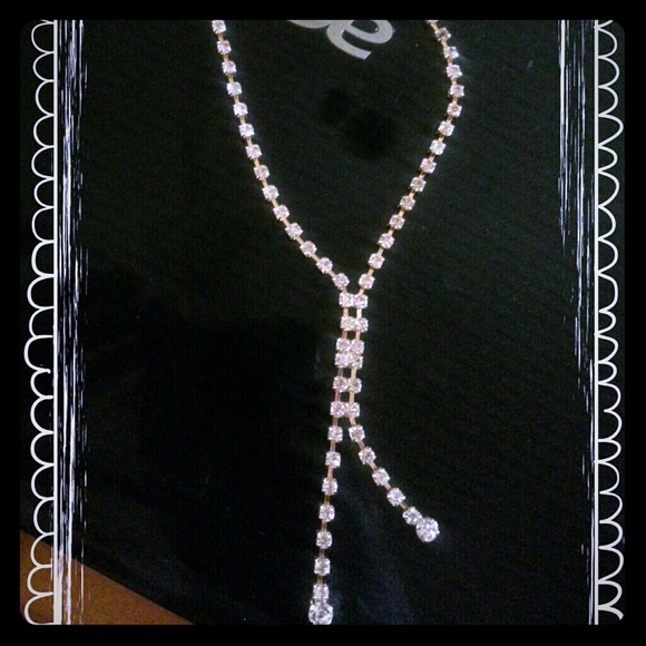 Gold neckless never worn no box or tags really pre - Picture 1 of 1