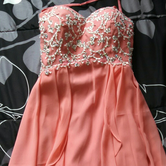Peach prom/ evening wear!  NWOT!