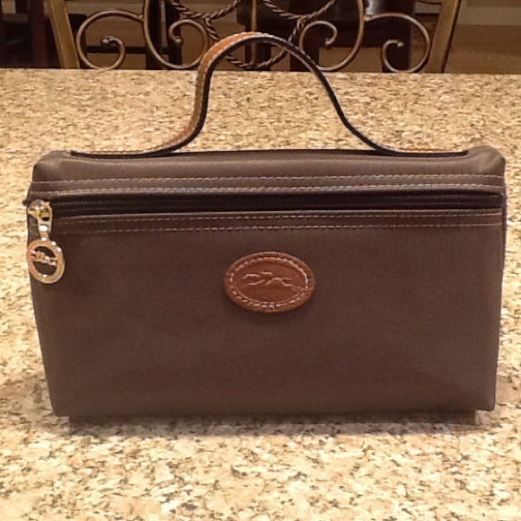 Longchamp cosmetic bag, color: olive, NWOT